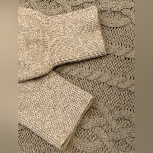 Wool blend joggers EUC - Picture 6 of 8